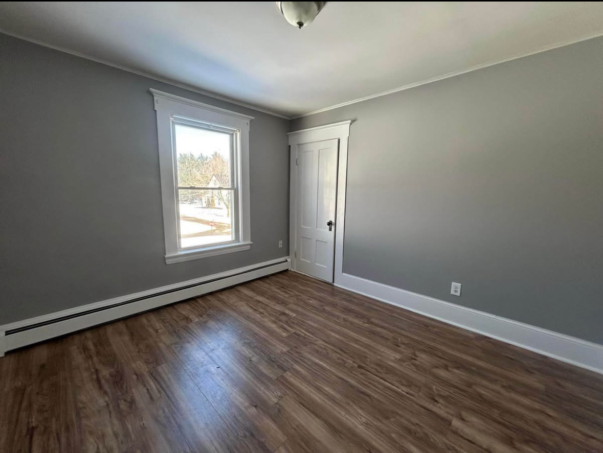 8 Rowe Street - 1